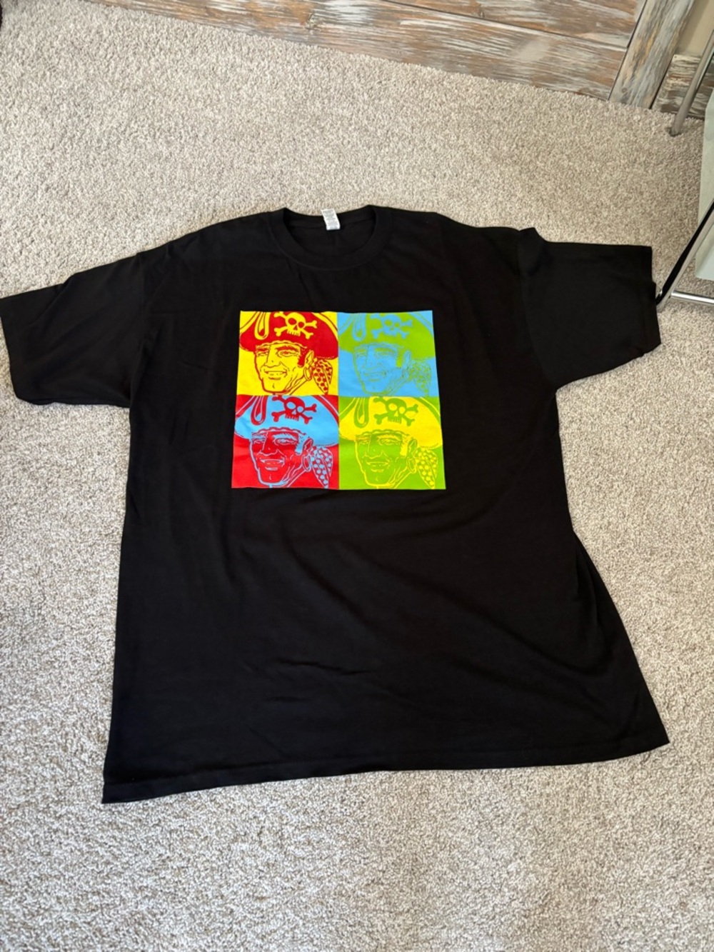 Men's Pittsburgh Pirates Black Short Sleeve Crewneck Tee with Colorblock Graphic